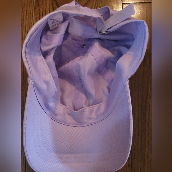 NWOT Lilac Cap - Picture 5 of 5